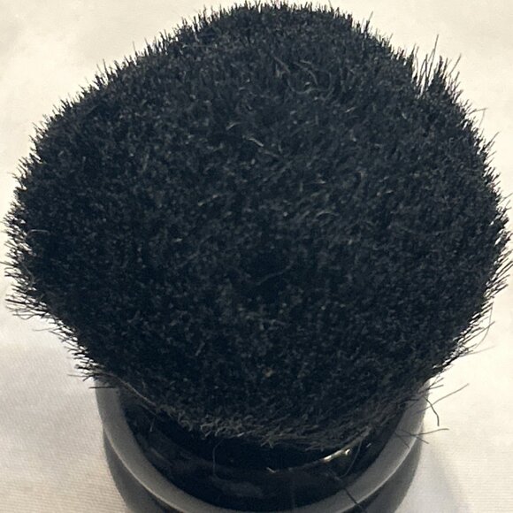 Models Prefer Kabuki makeup brush Face Powder Blush Bronzer Black handle new - Picture 5 of 8